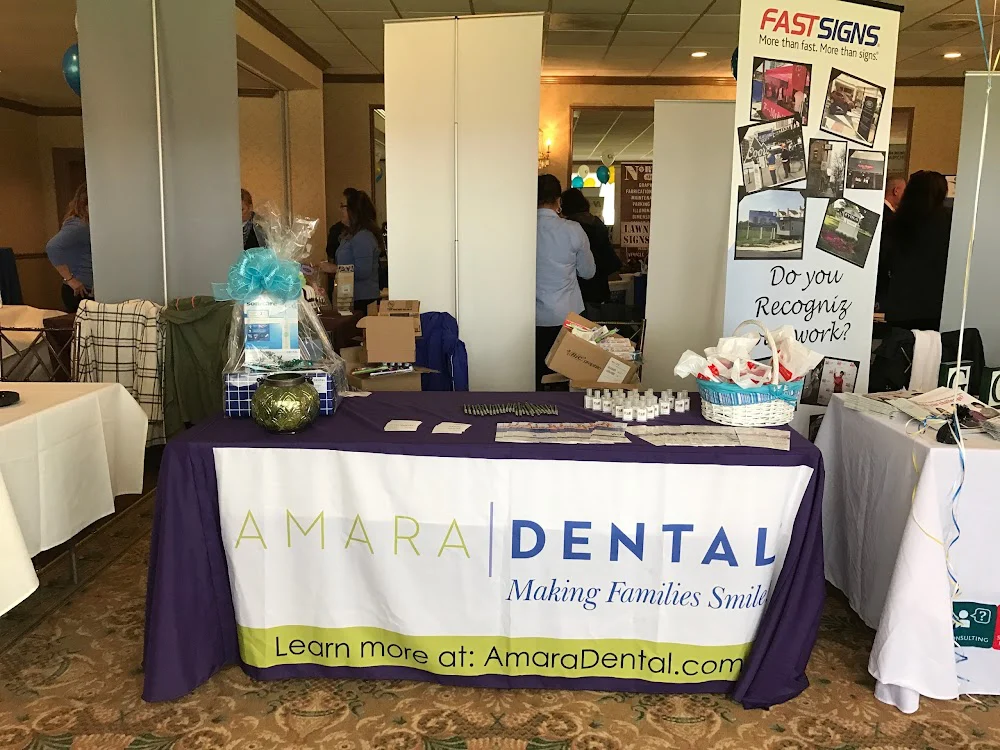 Amara Dental - Wall 8