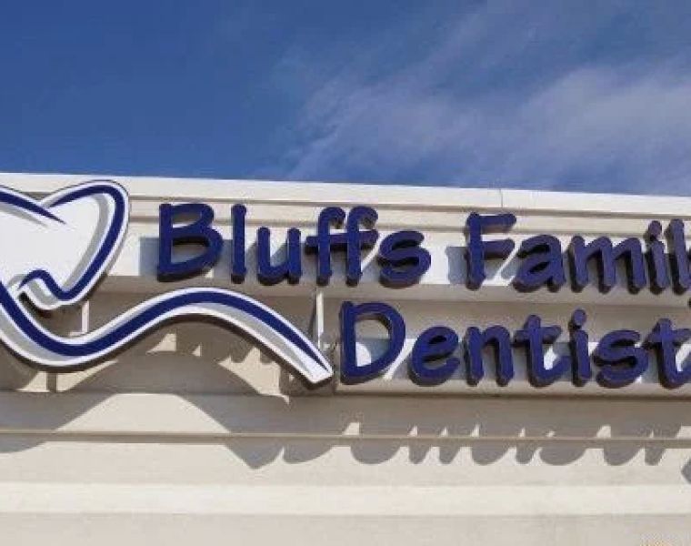 Bluffs Family Dentistry: Beresford Caitlin DDS