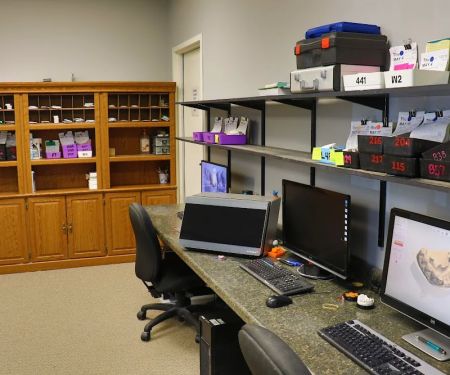 Renstrom Dental Studio