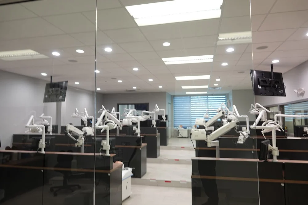 Dental Future Center 3