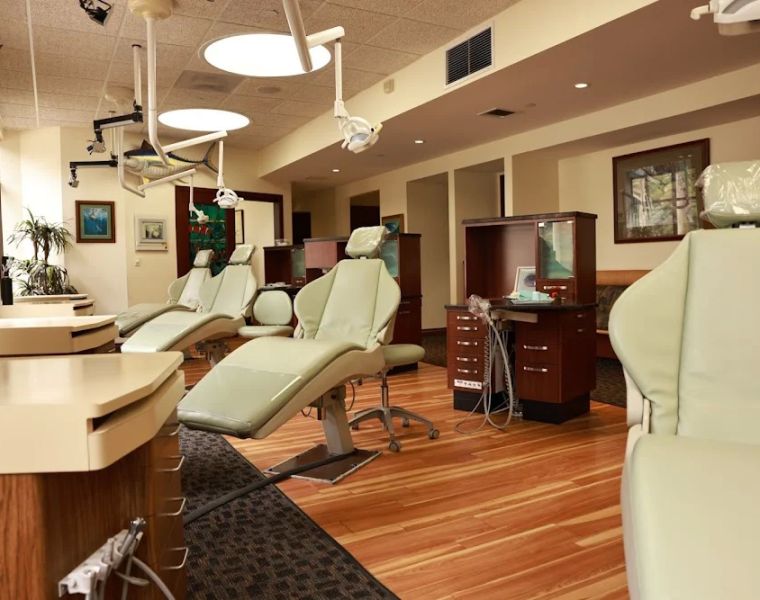 Brandon Orthodontics: Alex Brandon, DDS