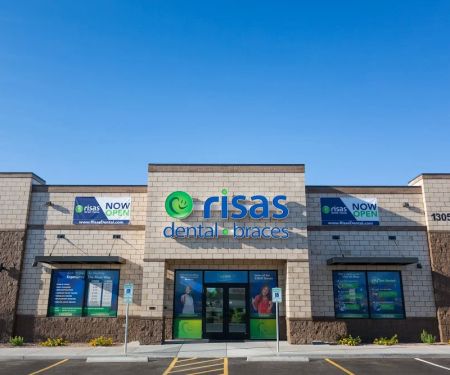 Risas Dental and Braces - El Mirage