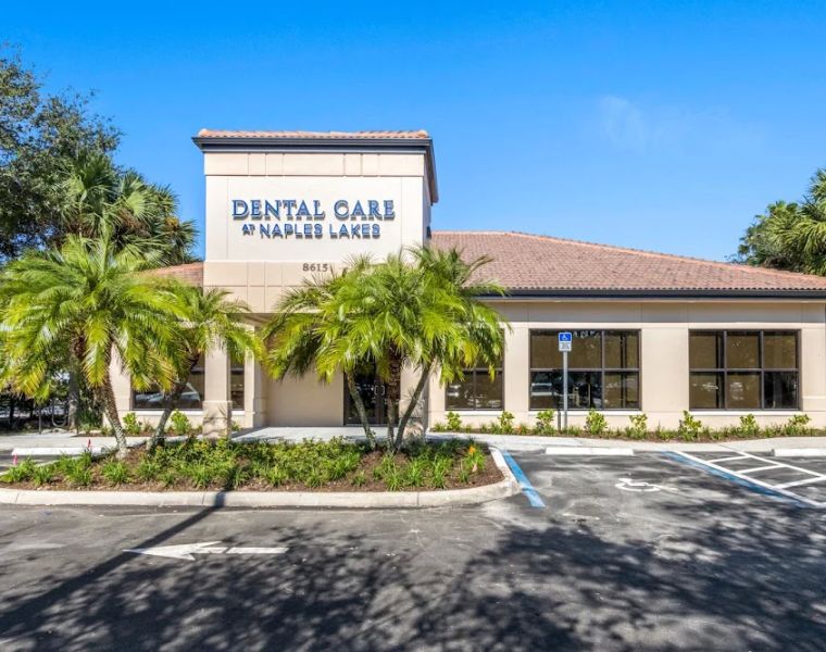 Dental Care at Naples Lakes