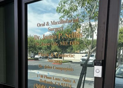 James p. Sellas Oral and Maxilliofacial Surgery