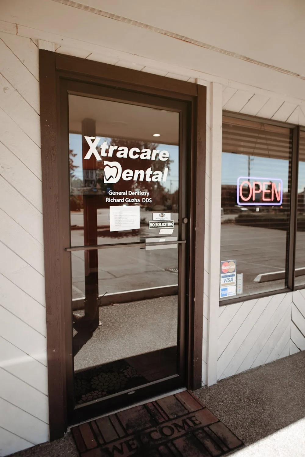 Xtracare Dental 9