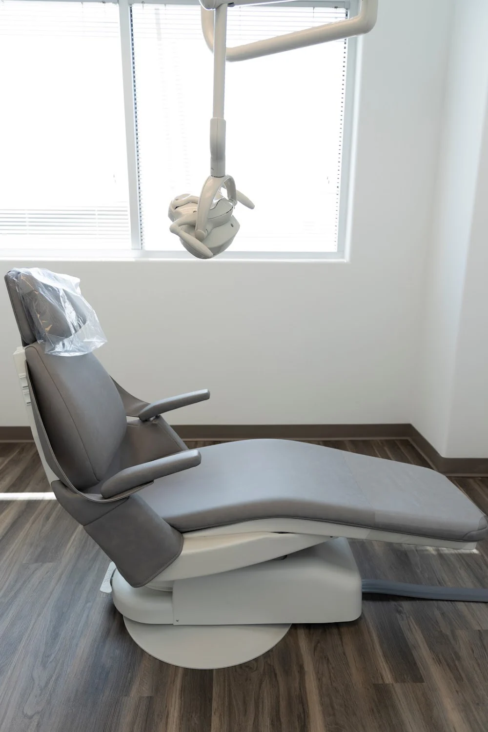 Nuvia Dental Implant Center 9