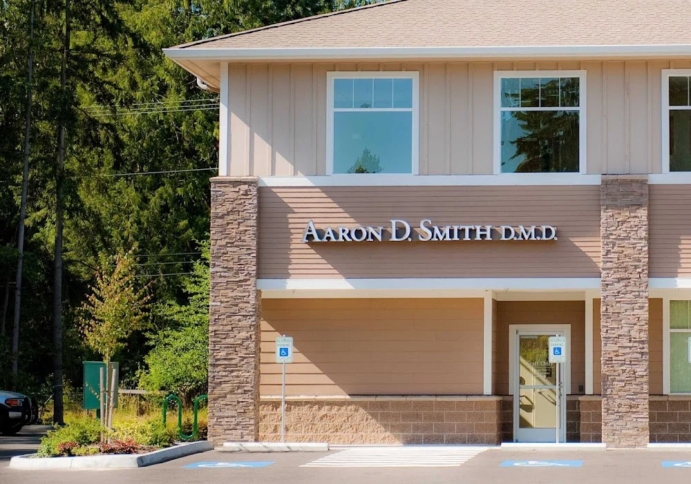Aaron D. Smith DMD Picture 7