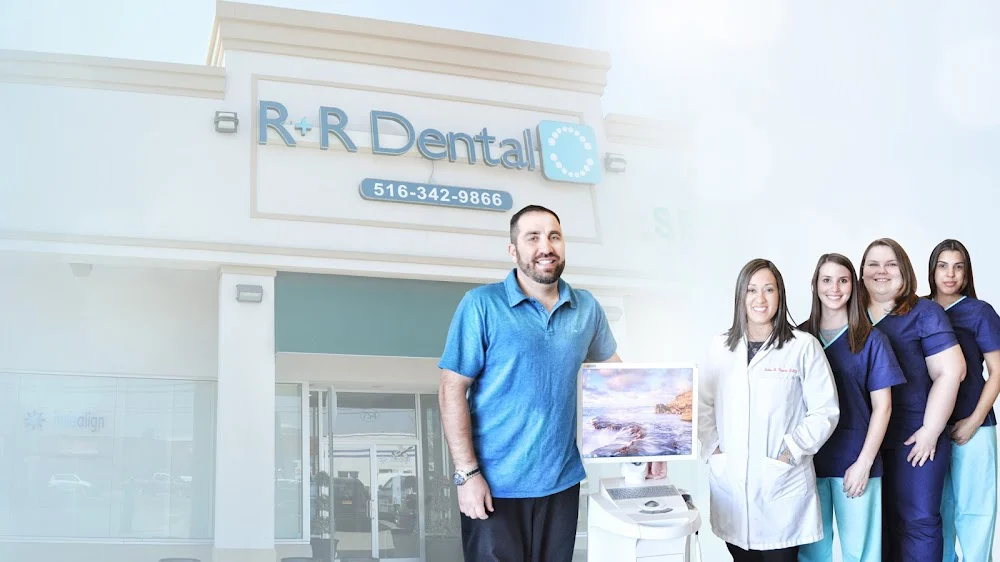 R+R Dental 1