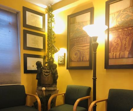 Dr. Kern H. Lee, DDS