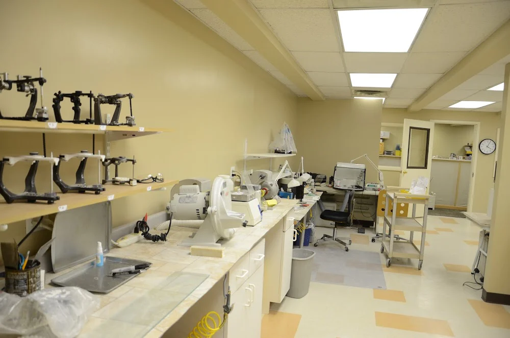 Cosmetic Dental Lab 2