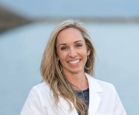 Dr. Lisa Cusson