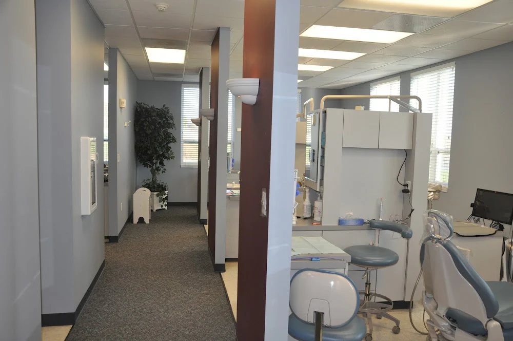 Summit Dental and Implant Clinic 2