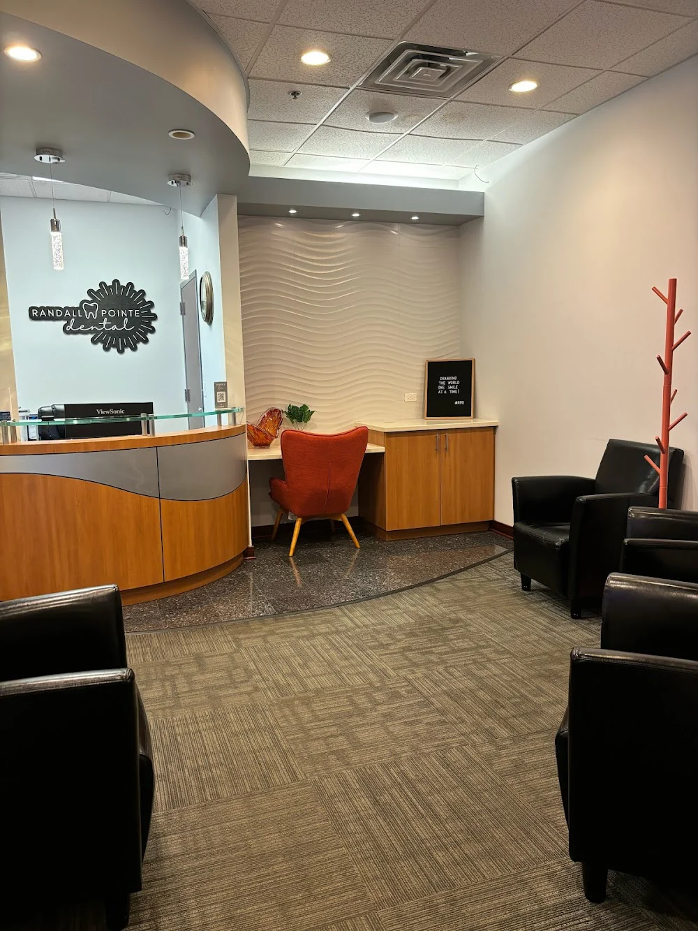 Randall Pointe Dental Geneva 2