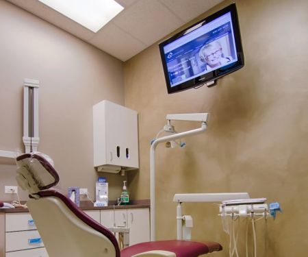 Khanna Dentistry of Geneva