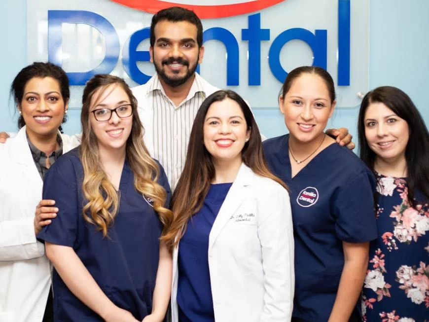 Familia Dental 8