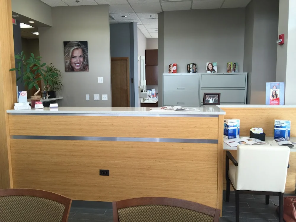 Poplar Crossing Dental- Hoffman Estates Dentist 6