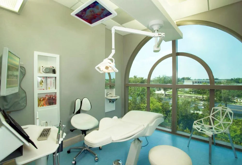 Family Orthodontics of Naples 3