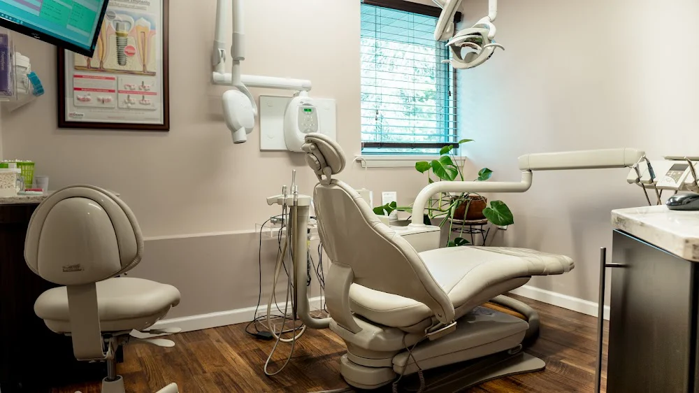 Yefim Aranbayev DDS - Dental Clinic in Levittown PA 4