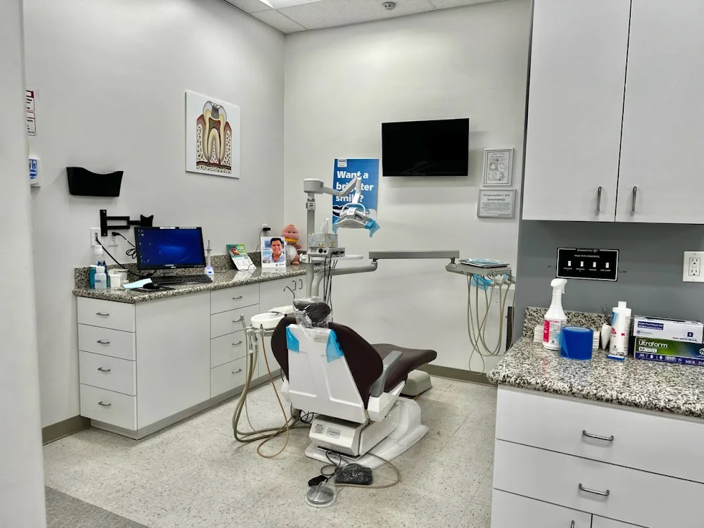 Bright Smile Dental Care Picture 1