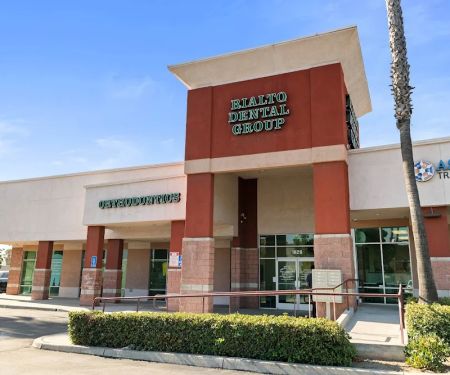 Rialto Dental Group and Orthodontics