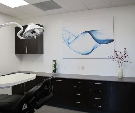 Pacific Oral Surgery & Dental Implant Studio
