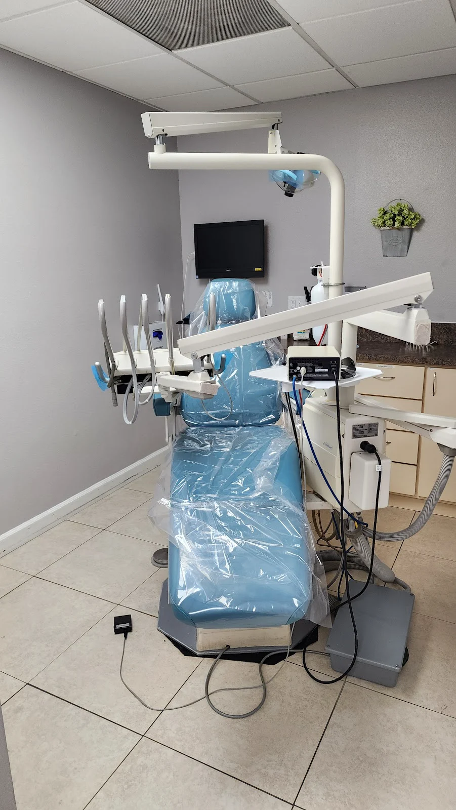 Corona Dental Group Picture 6