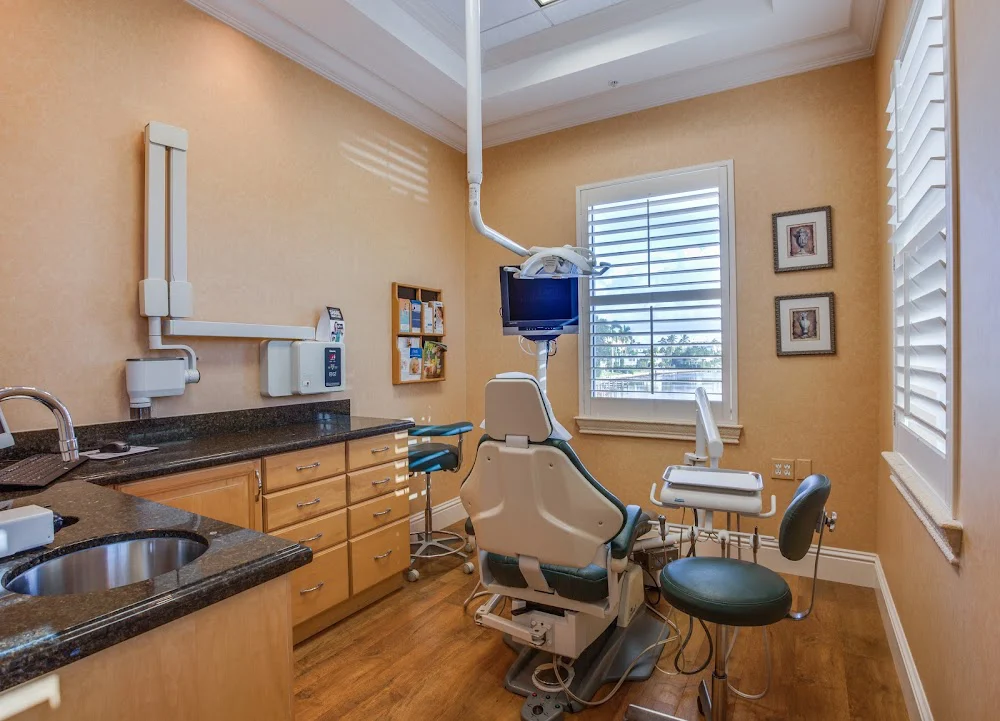 Gulf Shore Cosmetic and Family Dentistry 4