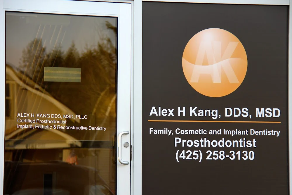 Alex H. Kang, DDS, MSD 3