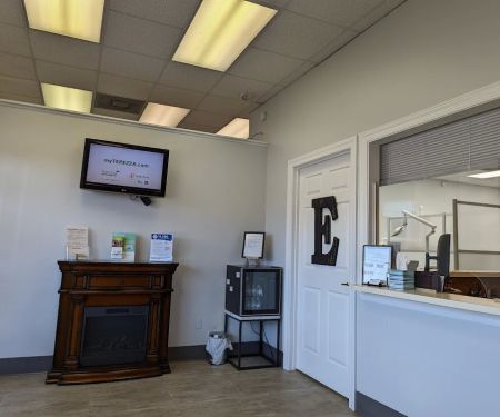 Engle Family Dentistry: Kenneth Engle, DDS
