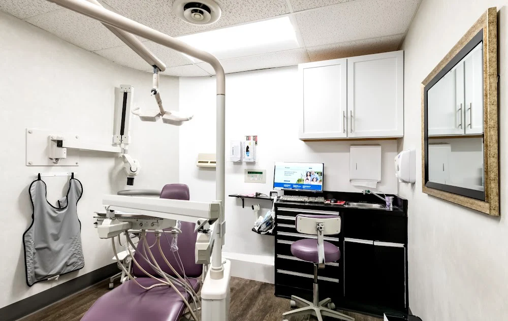 Metro Square Dental Associates 8