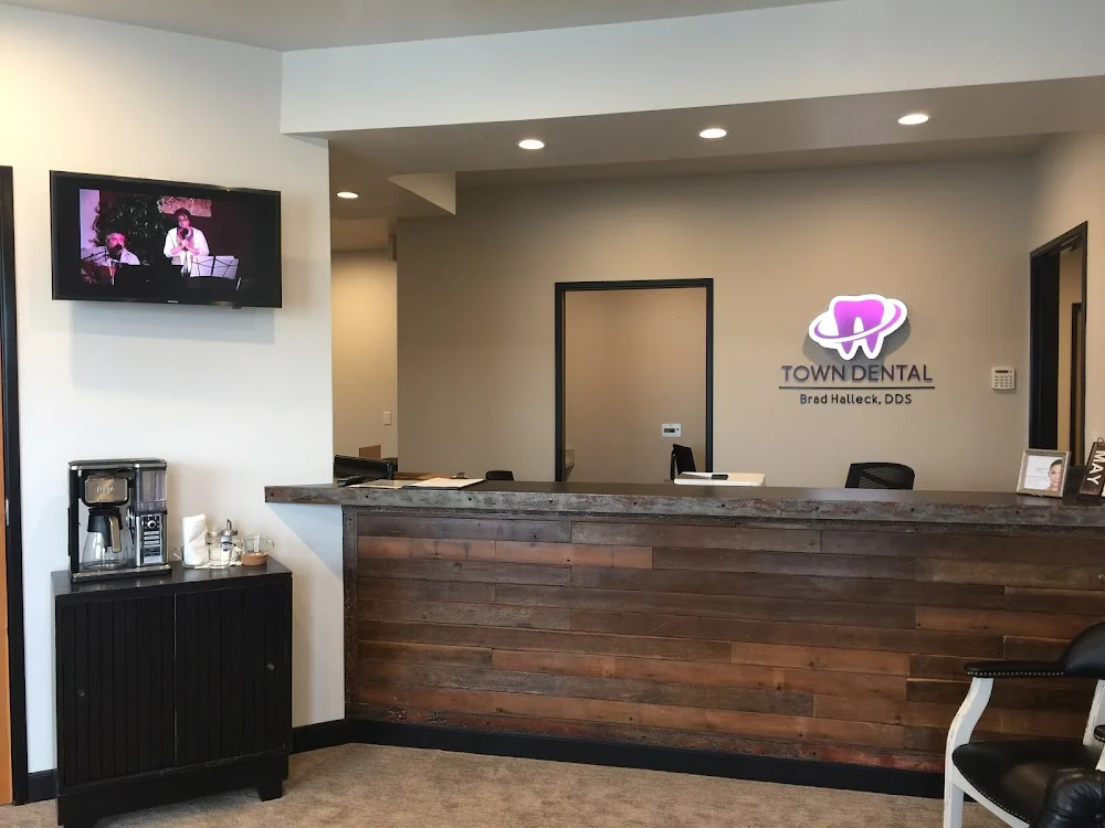 Brad Halleck DDS - Town Dental Battle Ground 2