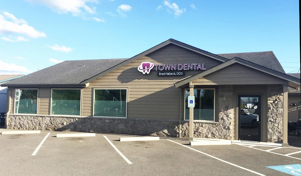 Brad Halleck DDS - Town Dental Battle Ground 3