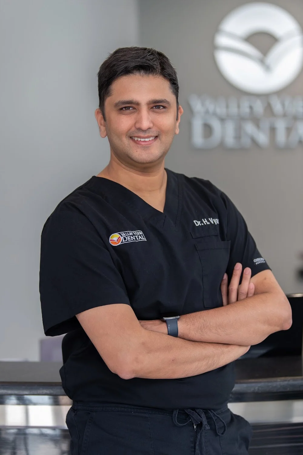 Dr. Hardik Vyas, DDS 1