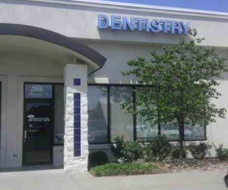 Dr. Darrell W. Davis, DDS