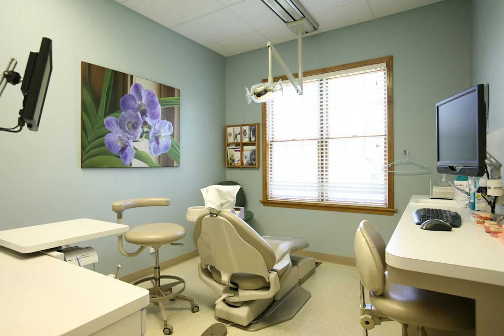 Floral Vale Periodontics and Implants, P.C. 4