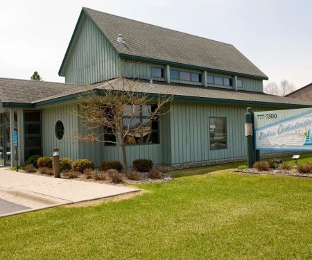 Lakes Orthodontics