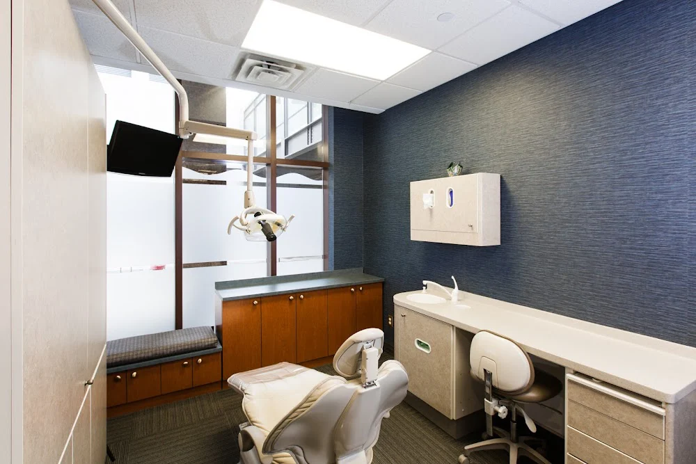 St Paul Dental Center: Trowbridge Joseph P DDS 4