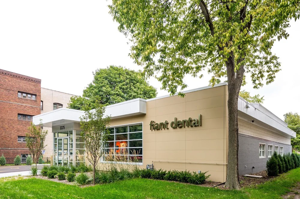 Fiant Dental 3