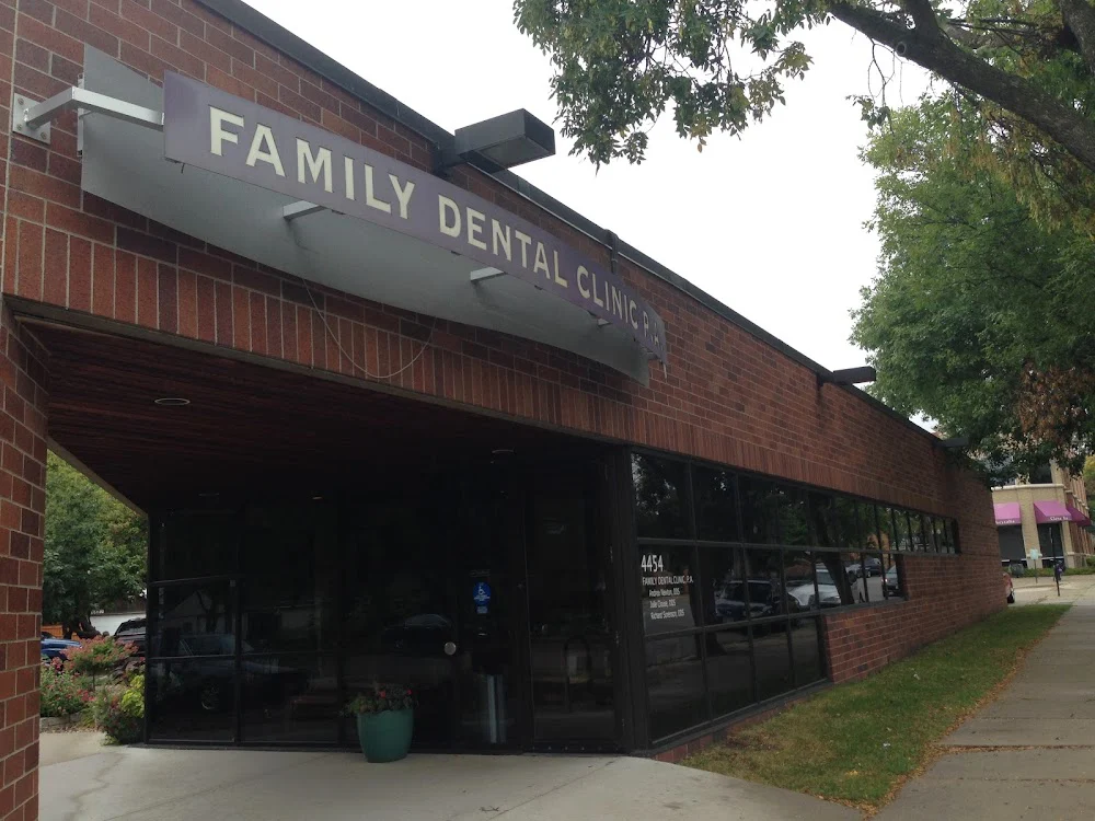 Family Dental Clinic 7