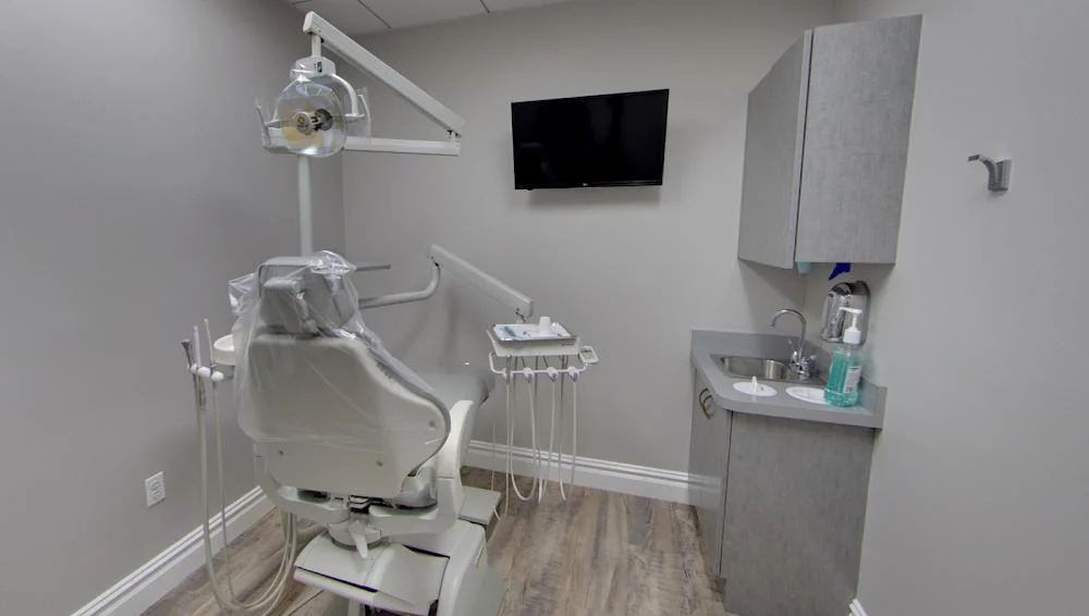 Dental365 - Bellmore 6