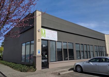 Lo Family Dental