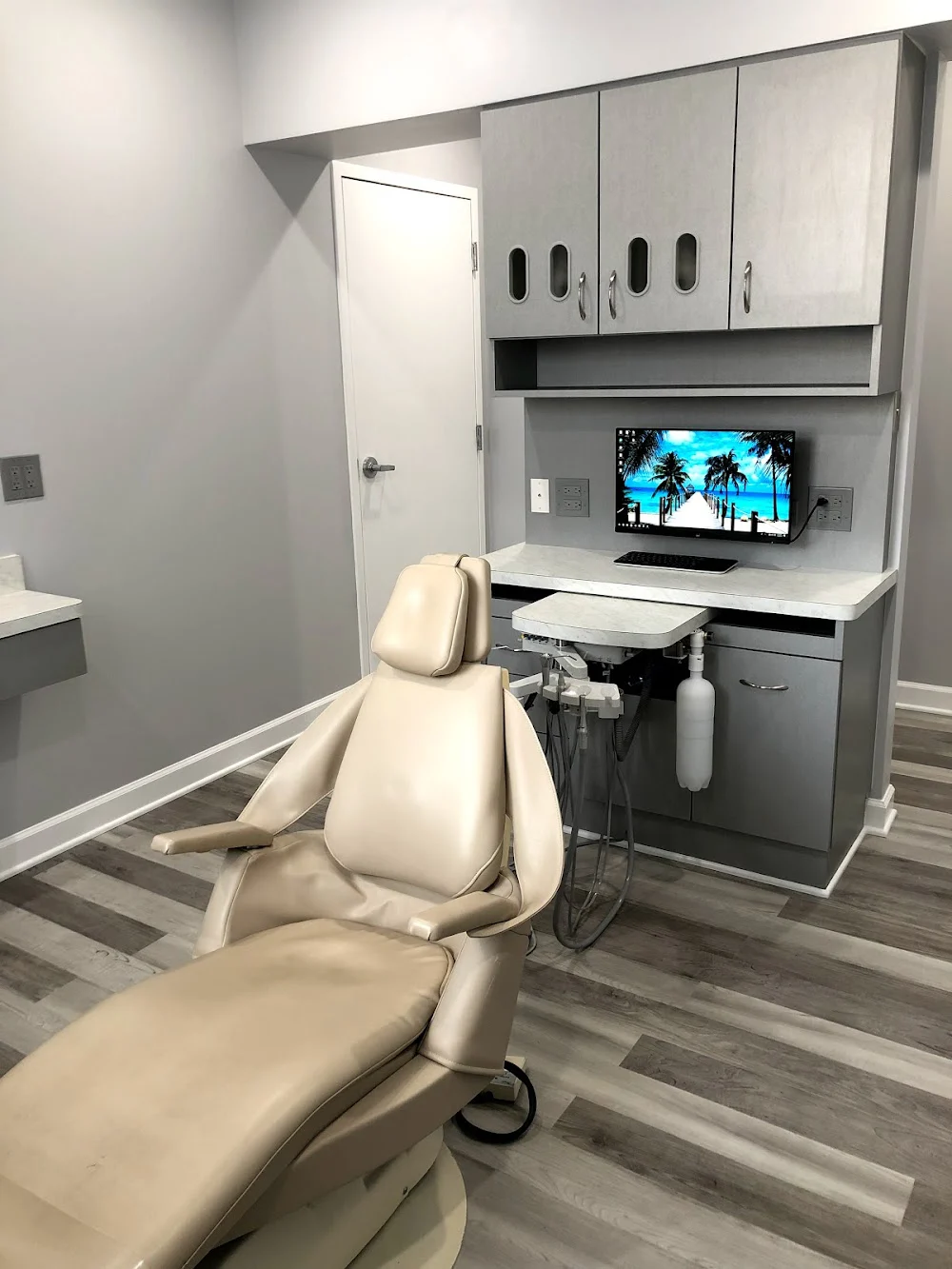 Village Green Dental Center 1