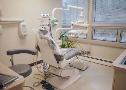 Central Avenue Dental Arts: Dr. Ira A. Levine, DDS, MAGD