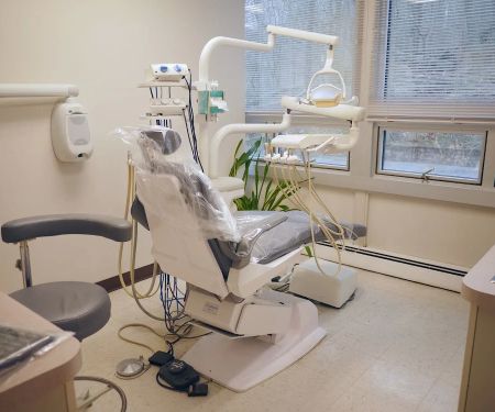 Central Avenue Dental Arts: Dr. Ira A. Levine, DDS, MAGD