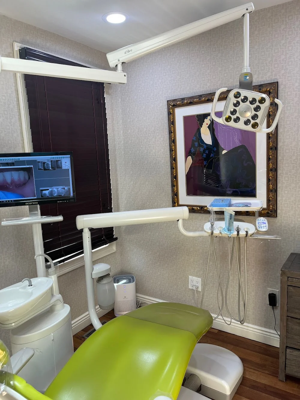 Kalmar Gregory, DDS 8