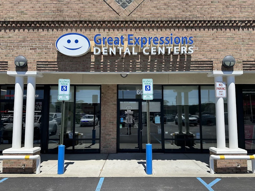 Great Expressions Dental Centers - West Babylon 3