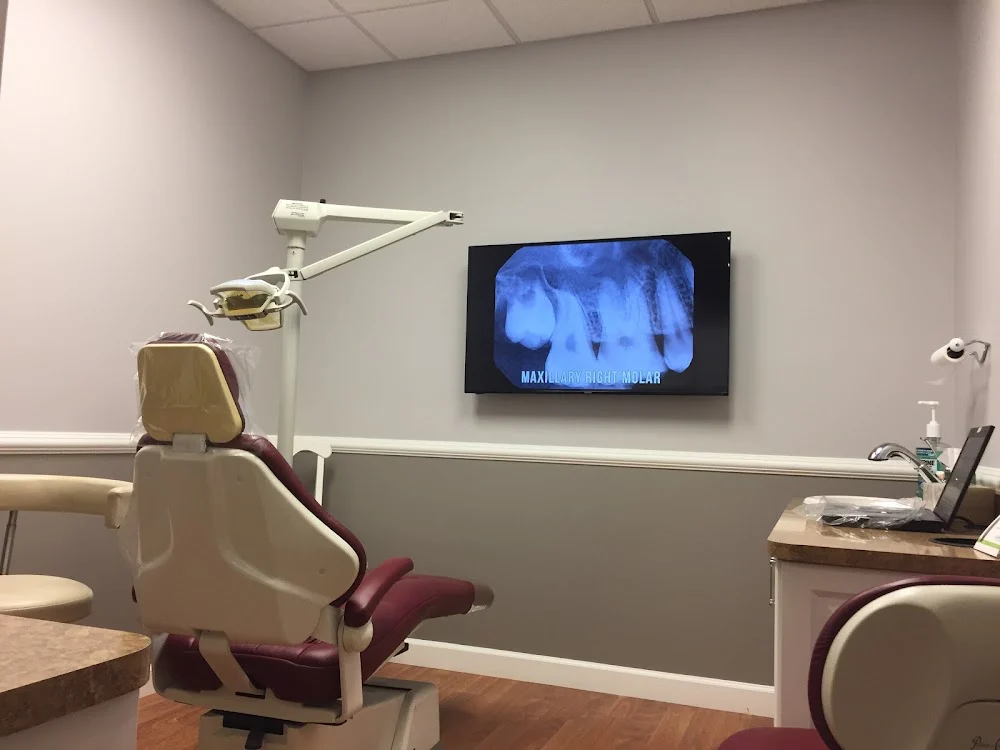 Dental Smiles of West Chicago 7