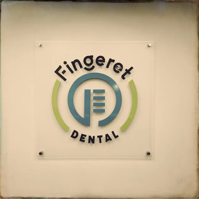 Fingeret Dental 1