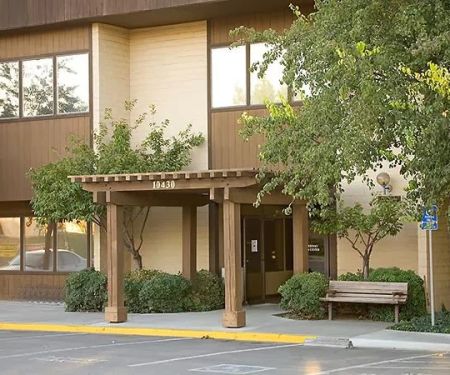 iTooth Dental: Michael Bouzid, DDS