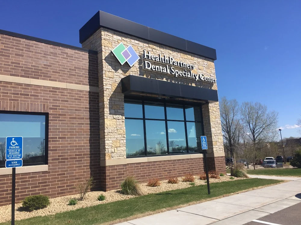 HealthPartners Dental Specialty Center Woodbury - Lake Elmo 2